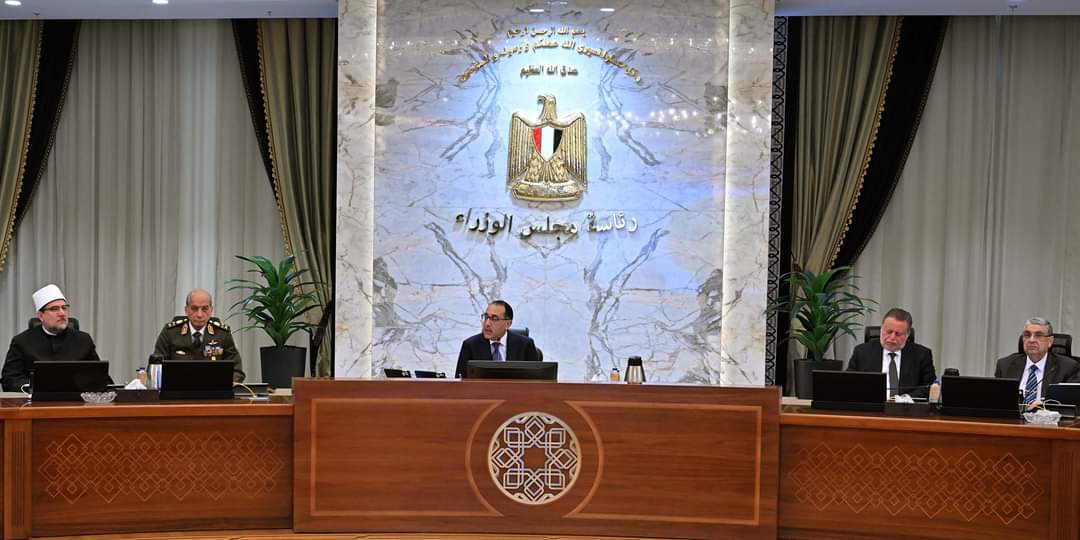 مجلس الوزراء يقرر إيقاف تخفيف أحمال الكهرباء خلال رمضان