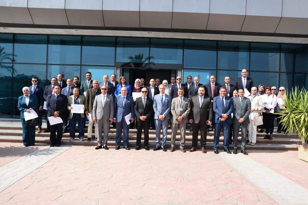 مصر  للطيران تكرّم العاملين لتميزهم بعد تحقيق الشركة المركز الثاني عالمياً في تصنيف تراكس