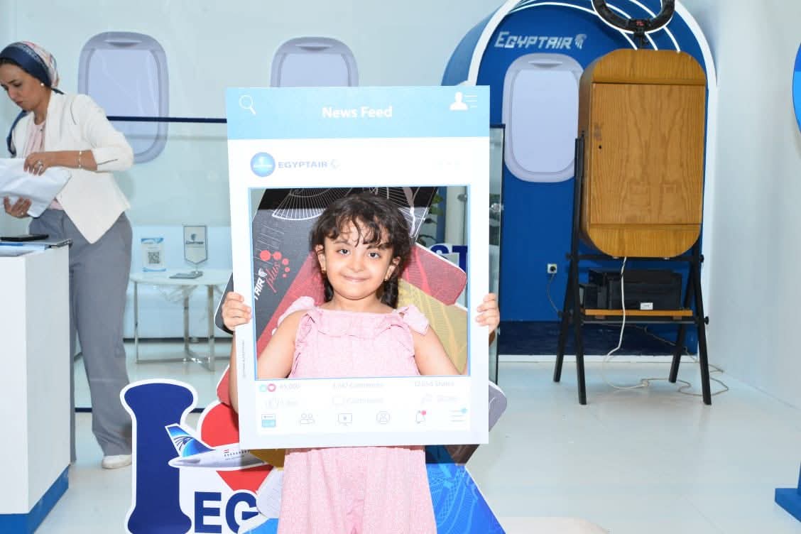 مصر للطيران تطلق أول بودكاست من جناحها الترويجي في ألماظة