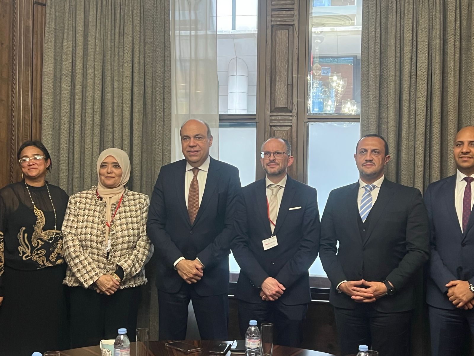 وزير الطيران  يبحث مع كبرى الشركات البريطانيةفرص التعاون في طروحات إدارة وتشغيل المطارات 