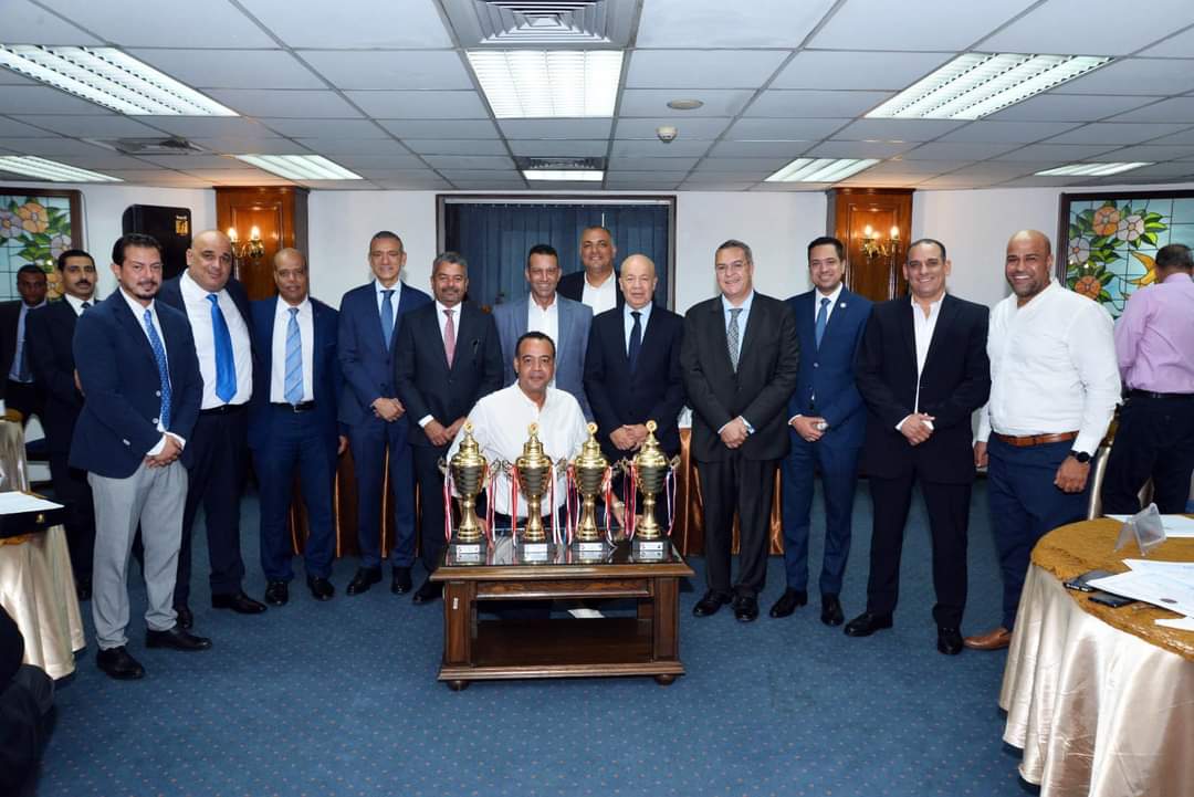 مصر للطيران تكرم أبطالها الرياضيين الفائزين في بطولة الجمهورية للشركات