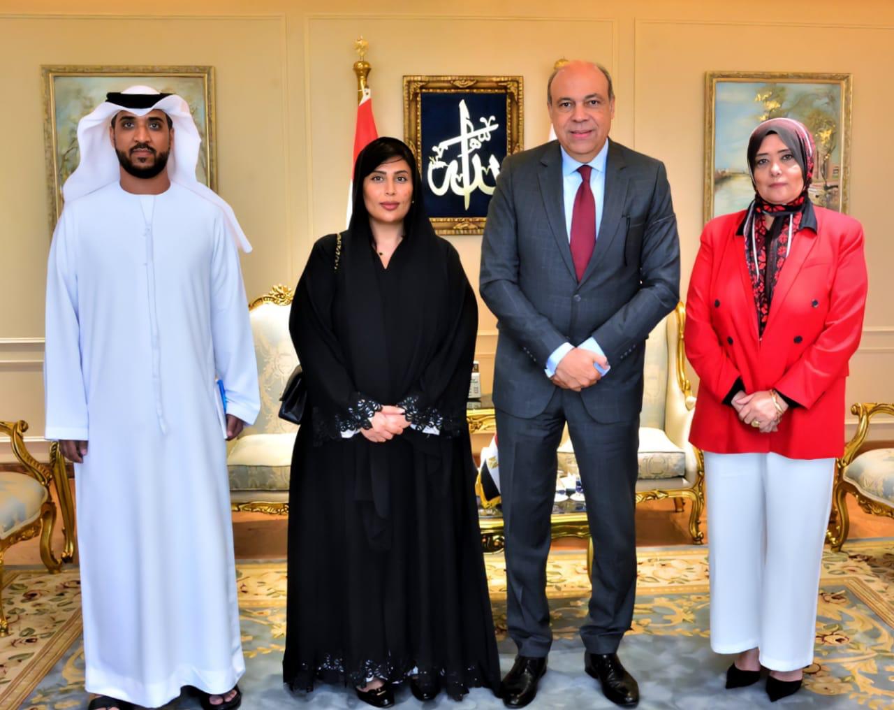 وزير الطيران المدني يلتقي سفيرة الإمارات لتعزيز التعاون المشترك في قطاع الطيران