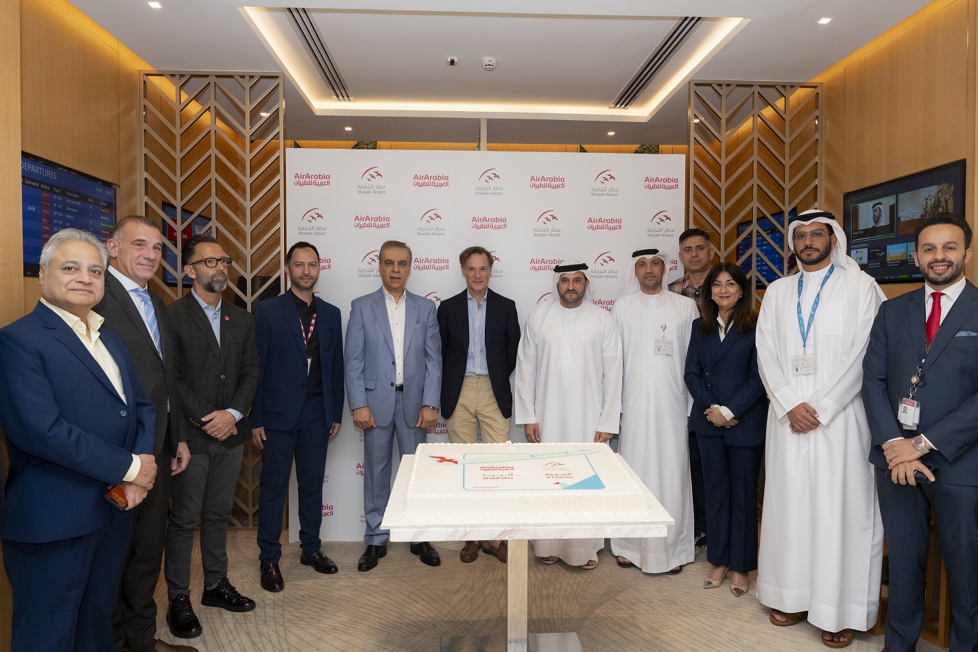 العربية للطيران تحتفل بتسيير أولى رحلاتها إلى أثينا