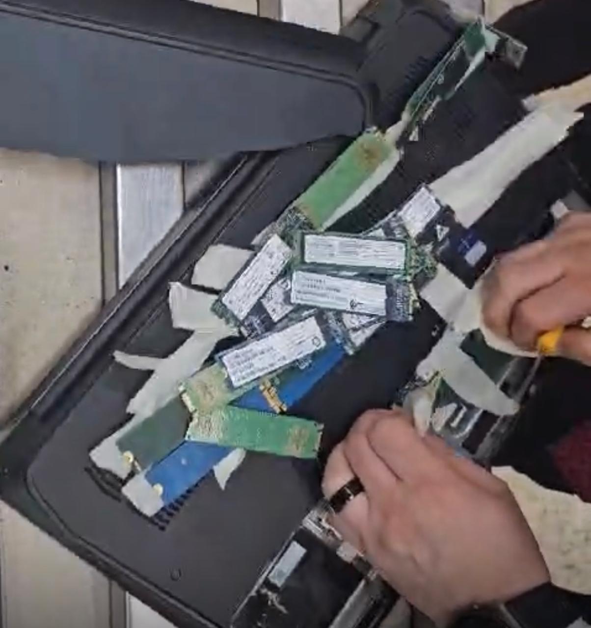 تحرير 14 محضر ضبط جمركي بمبني الركاب رقم 1 بمطار القاهرة