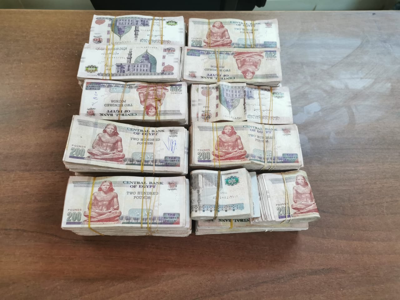 جمارك منفذ ارقين البرى تضبط محاولة تهريب كمية من النقد المصري