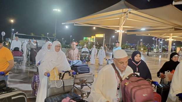 مصر للطيران تُعلن عن انطلاق أولى رحلات الجسر الجوي لنقل حجاج بيت الله الحرام