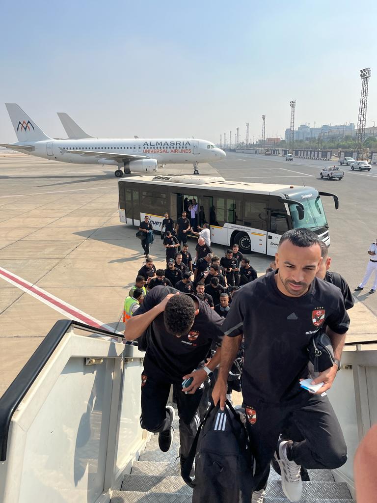 بعثة الأهلي تطير على متن رحلة خاصة إلى النمسا لدخول معسكر تدريبي