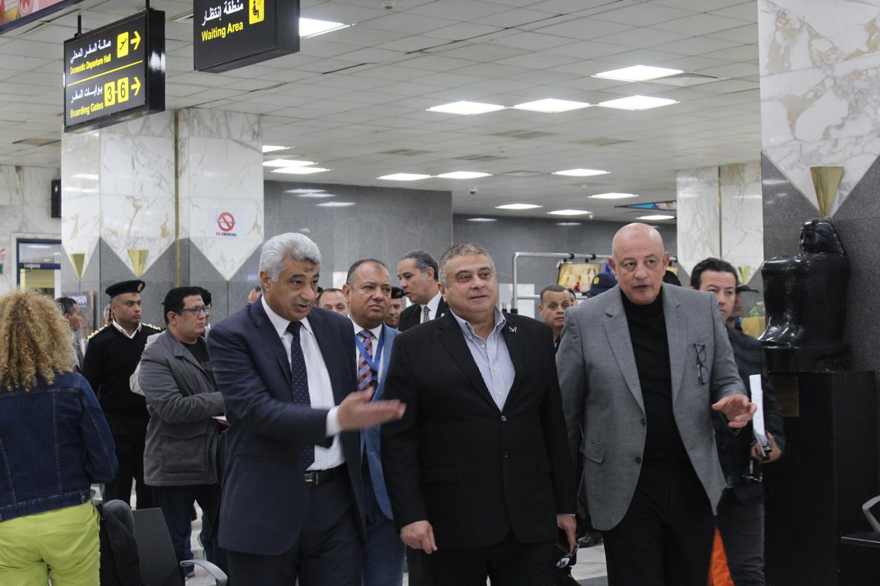 تفتيش أمني وبيئي شامل بمطاري أسوان وأبوسمبل.. اللجنة العليا تتابع الجاهزية ومستوى الخدمات