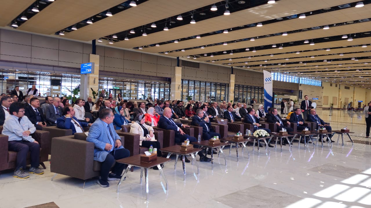 الحفني : تشغيل مبنى الركاب الجديد بمطار برج العرب انطلاقة جديدة نحو الاستدامة وباكورة للمطارات الصديقة للبيئة