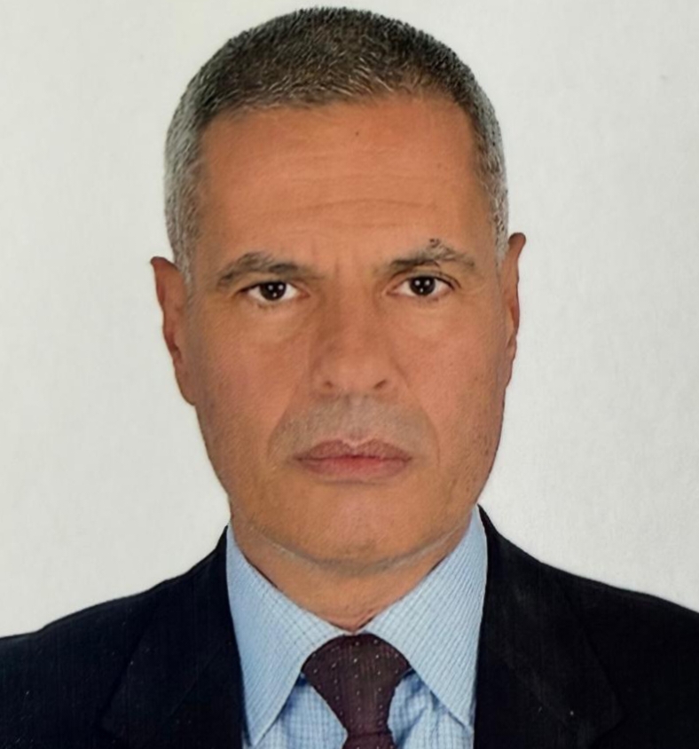 الطيار أحمد عادل رئيسًا لمجلس إدارة الشركة القابضة لمصر للطيران