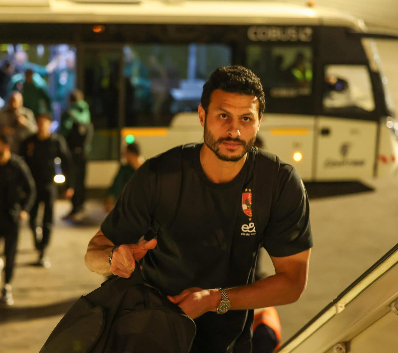 مصر للطيران تنقل بعثة الأهلي إلى جنوب أفريقيا على متن رحلة خاصة استعدادًا لمواجهة صن داونز