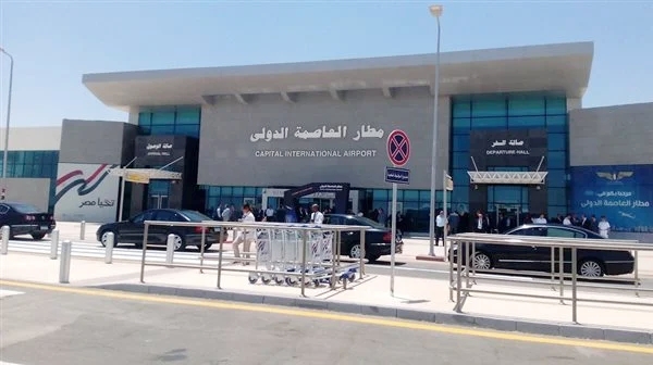 الحكومة تكشف حقيقة تجميد حركة الطيران بمطار العاصمة الدولي