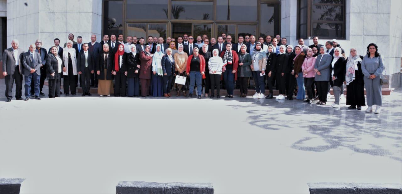 مصر تعزز منظومة الطيران الآمن والمستدام بمناقشة مخاطر الطيور والحياة البرية