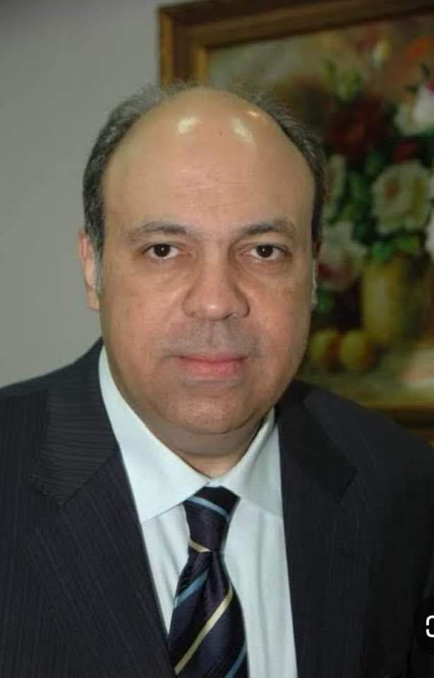 السيرة الذاتية للطيار سامح الحفنى وزير الطيران المدنى