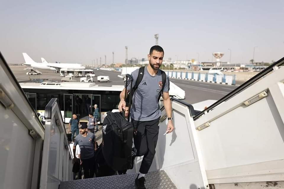 بعثة الأهلي تغادر إلى الكونغو علي متن رحلة خاصة لمصر للطيران