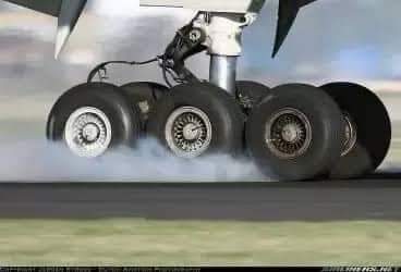 تقنيات متطورة تمنح إطارات الطائرات قدرة فائقة على تحمل ضغوط الهبوط