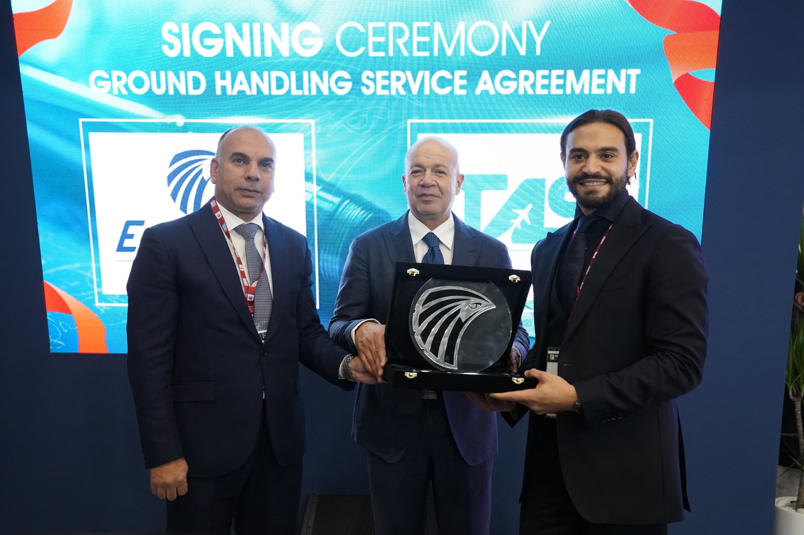 مصر للطيران للخدمـات الأرضية توقع عقد جديد مع وكيل الخدمة شركة "TAS"