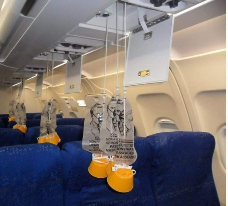 الأمان في الأجواء: دور أقنعة الأكسجين في حالات الطوارئ الجوية